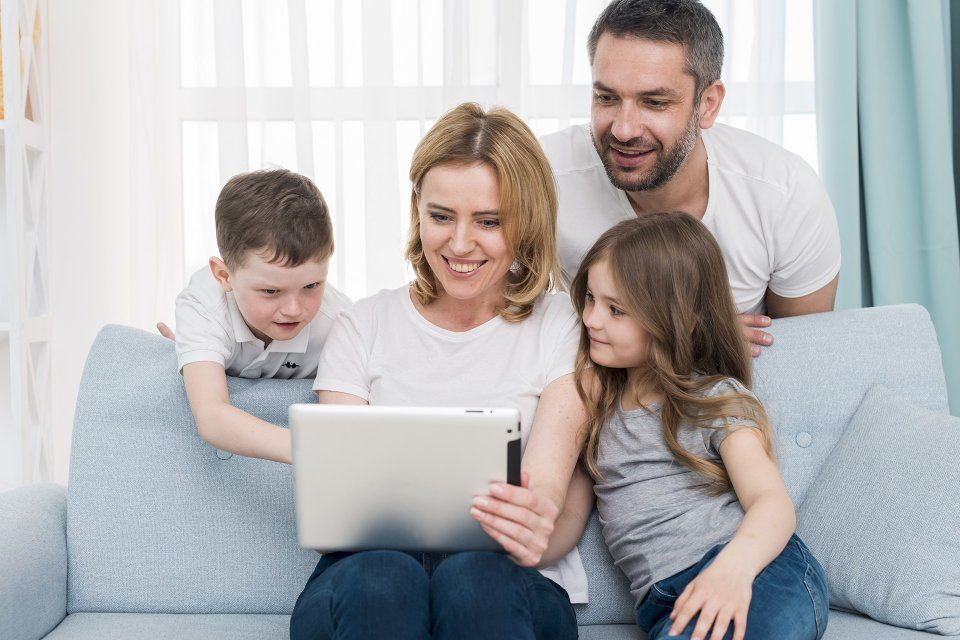 Оптом дешевле: брянские и орловские семьи экономят на услугах связи