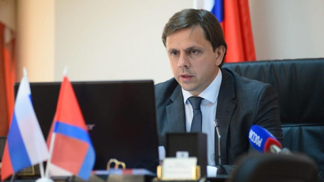 Орловский губернатор отправился в Москву добывать лекарства