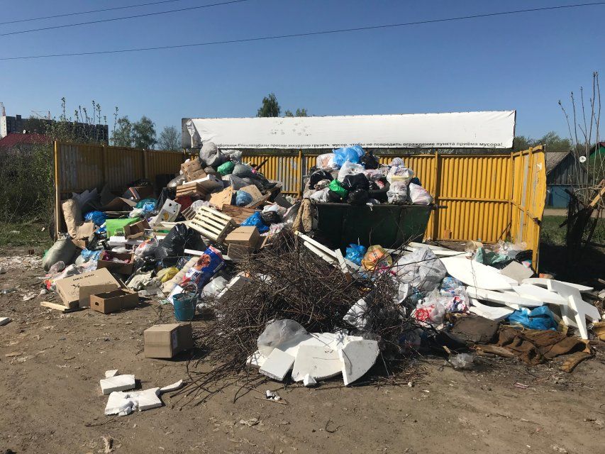 Фотофакт: свалка на ул. Благининой остается головной болью для орловчан