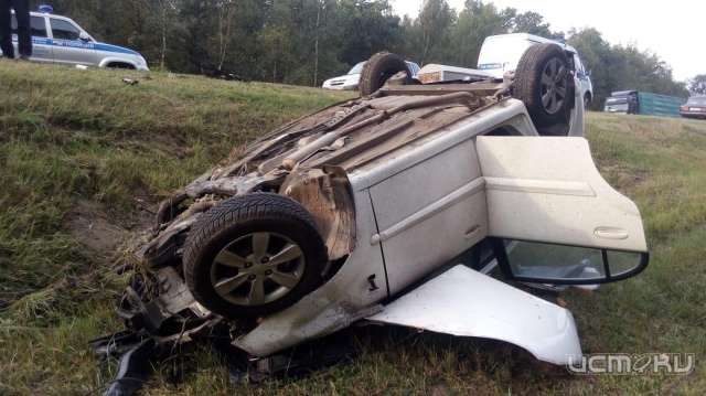 Под Мценском легковушка в лоб протаранила фуру. Есть погибшие