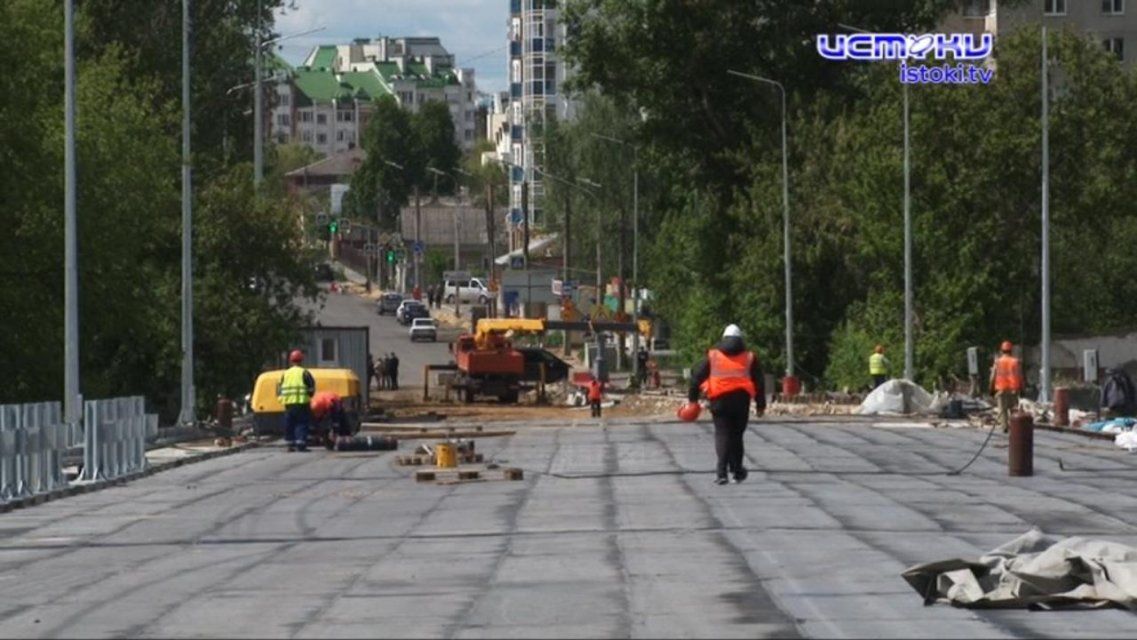 При реконструкции орловских театров подрядчику заплатили 21 млн за воздух, а мост Дружбы обещают сдать уже в конце июня