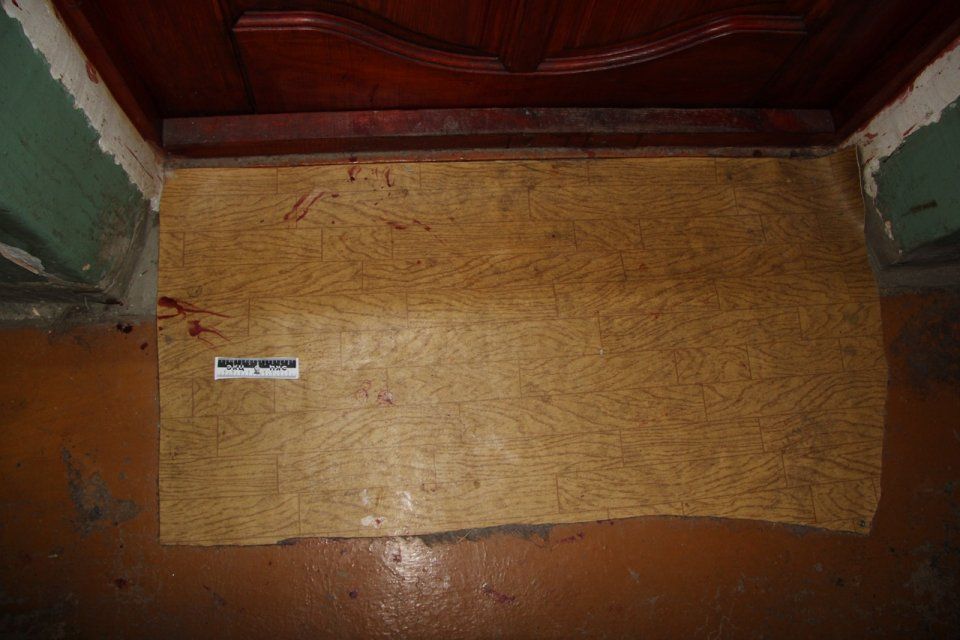 В Ливнах экс-супруг зарезал жену