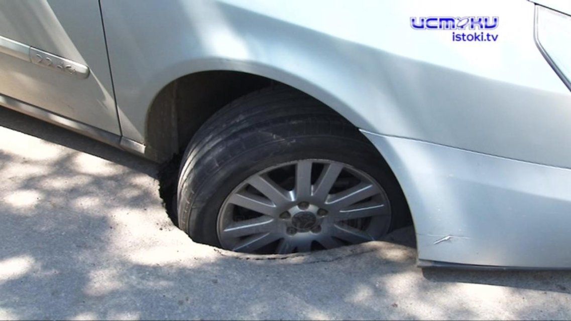 В Орле под машинами плавится асфальт, а Лужки утопают в мусоре