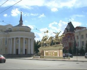 Верните театру свободное пространство!