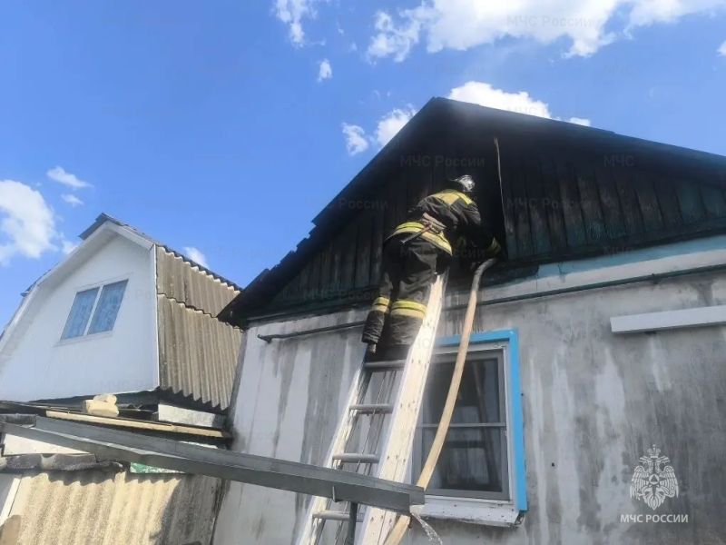 Вчера на улице Заречной горел чердак жилого дома 