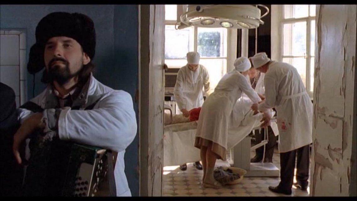 От молодого врача до профессионала: история доктора — после вечерних новостей