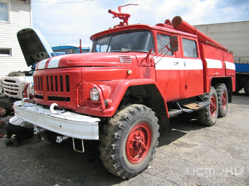 В Орловском районе из-за поджога мусора загорелся гараж