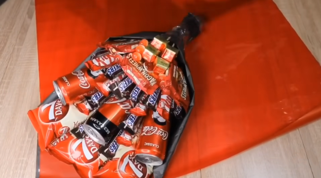 Букет из конфет, или сладкие цветы
