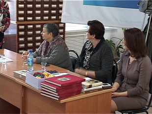 Бывший биолог, сейчас писатель. Людмила Улицкая приехала в Орел 