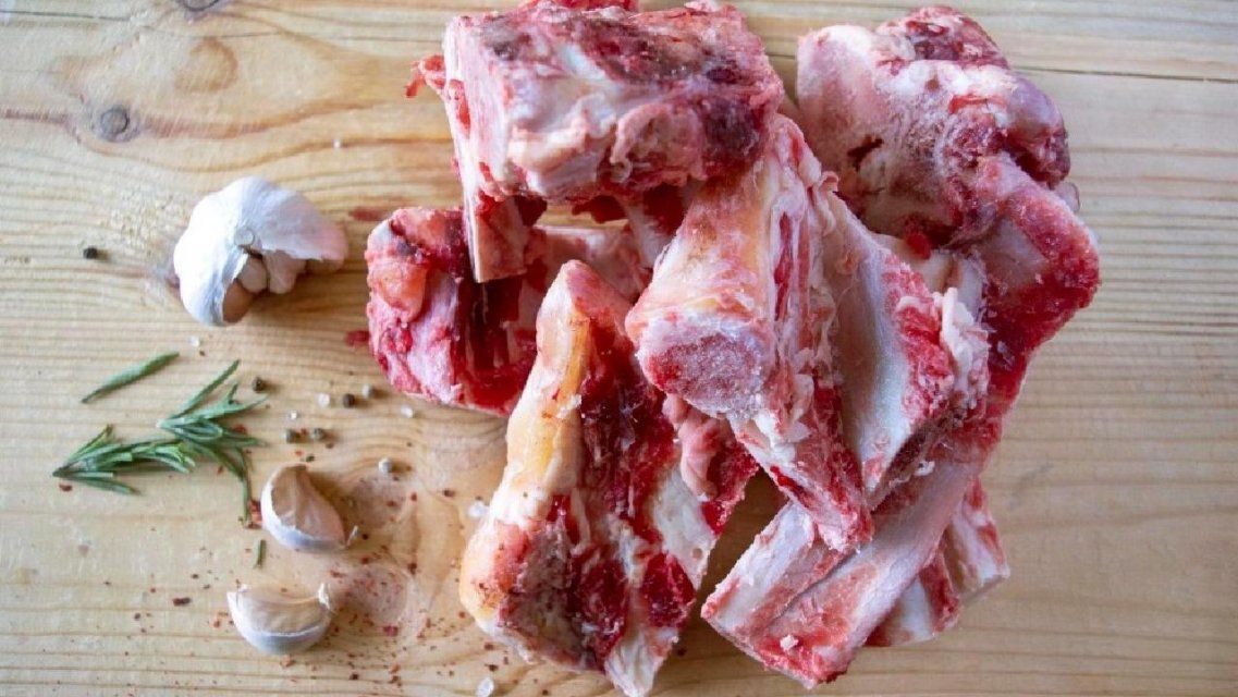 У «Дмитровских продуктов» возникли проблемы из-за продажи костей на ярмарках