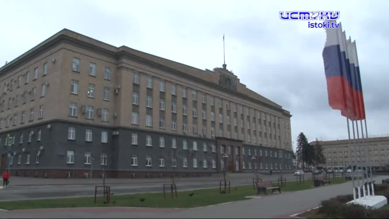 Заседание обещало быть серьезным - ведь речь шла о национальных проектах, но все пошло не так, как ожидали областные депутаты