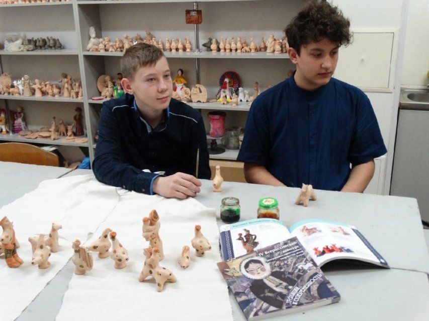 Юные художники из Орловской области заняли второе место в федеральном конкурсе