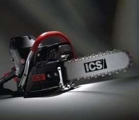 Двое орловчан украли из дома пенсионерки спиртное и бензопилу