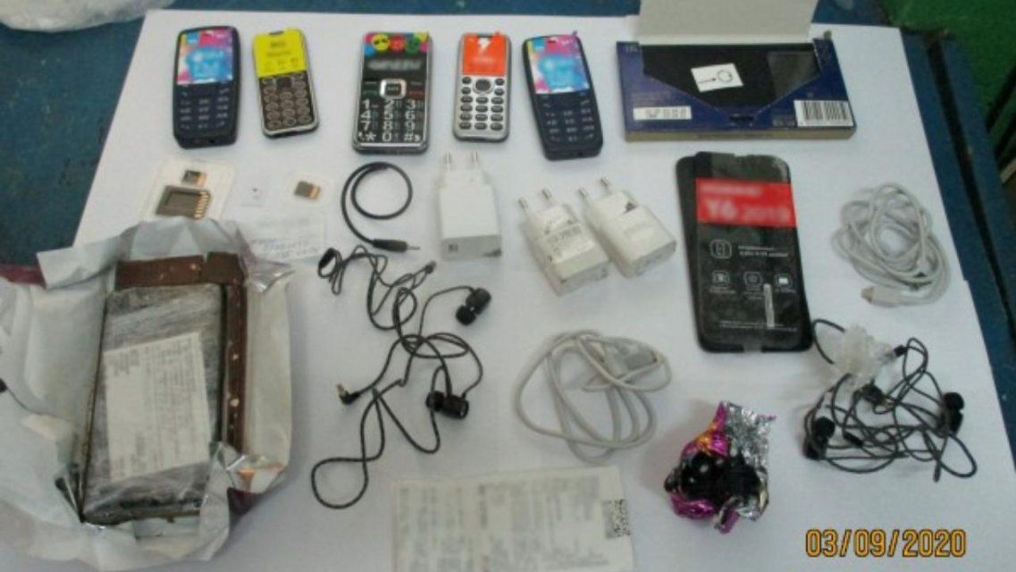 В ливенскую колонию пытались передать мобильники в сахаре и шоколаде