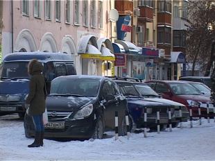 Мест нет: о ситуации с парковками в городе 