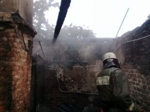 При пожаре в Ливенском районе девушка из Подмосковья спасла трех человек