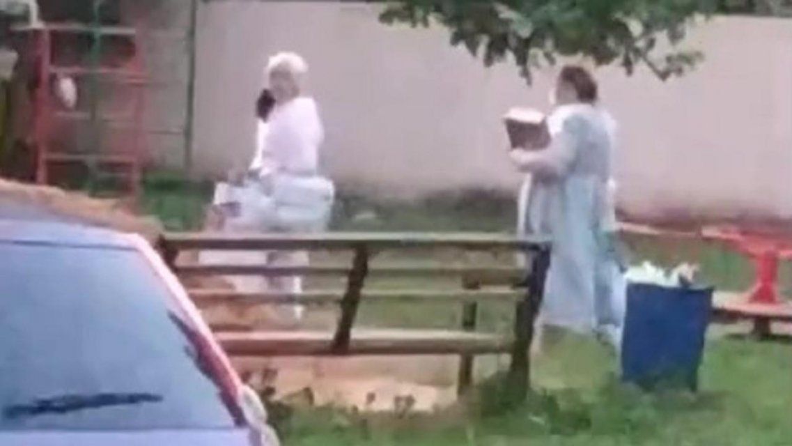 «Собирали голоса»: в орловском дворе замечены странные люди в защитных костюмах