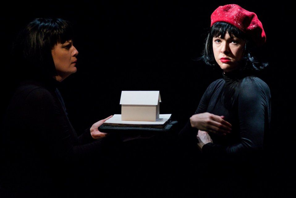 Актрисы и режиссер театра на Таганке пообщаются со слушателями Ретро FM в Орле