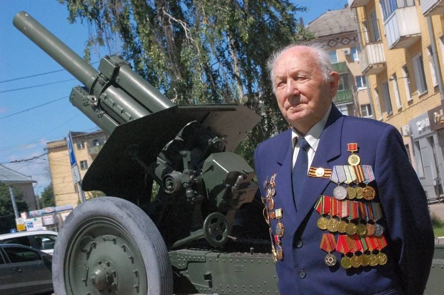Орловский 101-летний ветеран ВОВ полностью привился от коронавируса