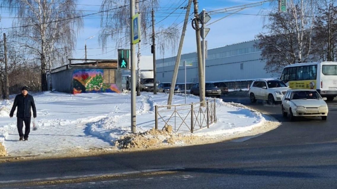 В Орле в Лужках установили светофор: жители поблагодарили «Истоки» за информационную поддержку