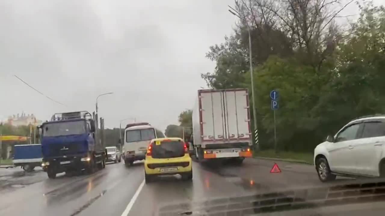 На въезде в Орёл утром произошло серьёзное ДТП