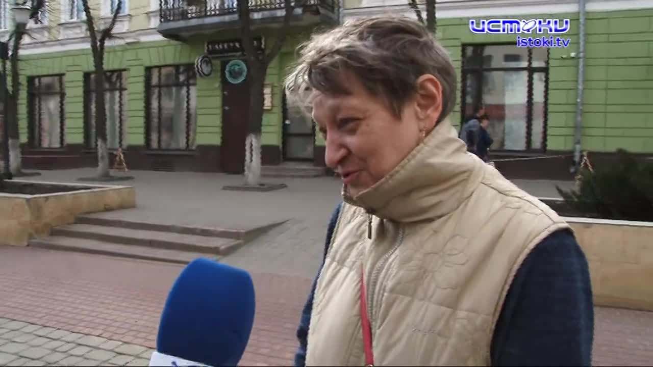 Обещали сначала практически Тауэрский мост, а теперь не могут разобраться даже с высотой тротуаров. Мы пообщались с ответственными за строительство Кр...