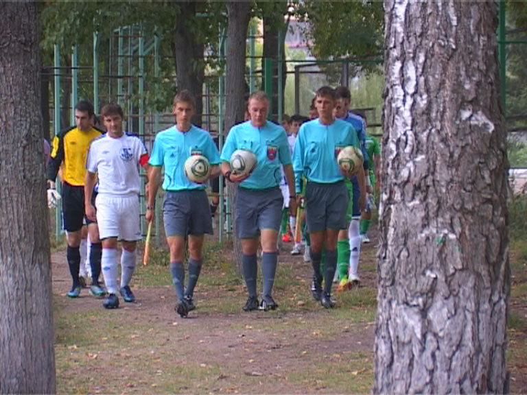 Госуниверситет-Орел принимал на своем поле тамбовскую Академию Футбола