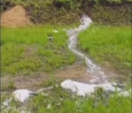 "На улице Маслозаводской весь смыв течет в Оку. Я не исключаю, что придется все пляжи закрыть и тогда проблем не будет"