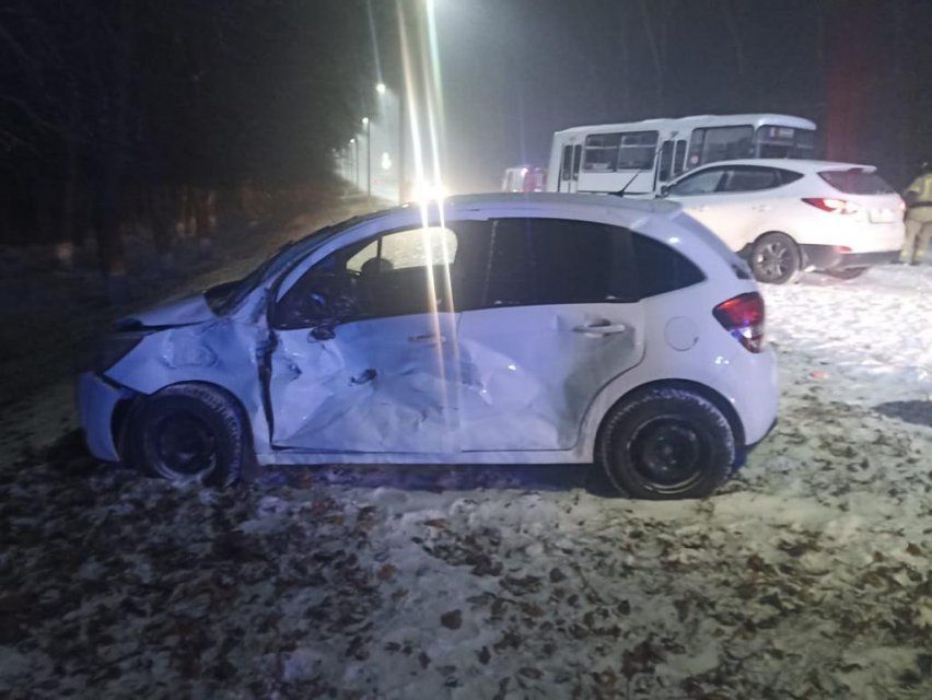 В Орловской области водители на летней резине попали в массовые ДТП