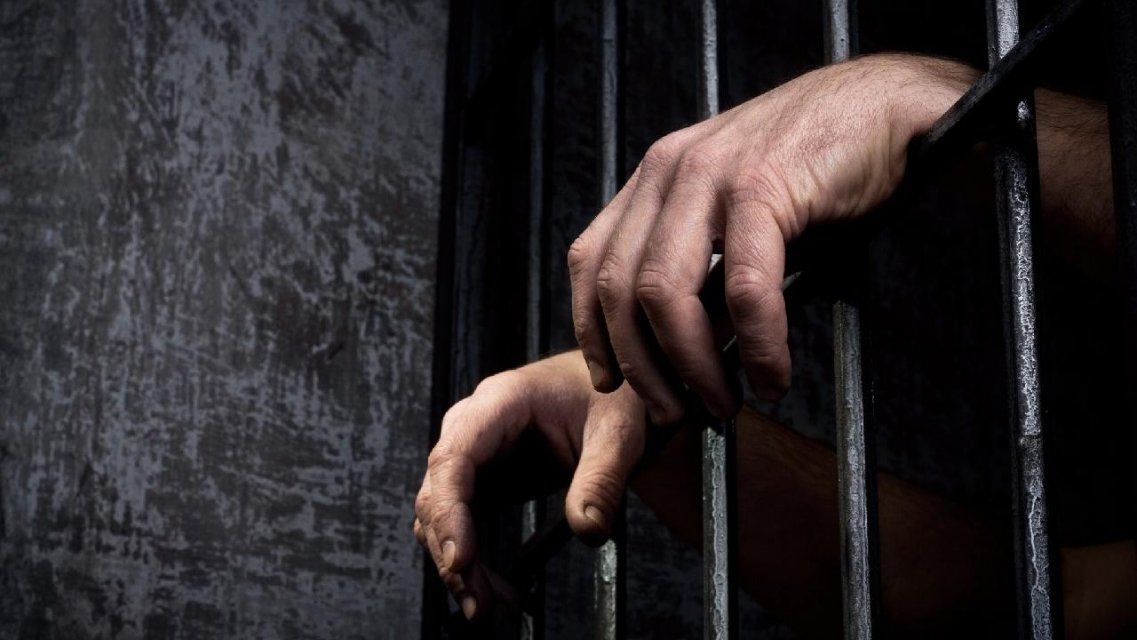 В полиции Должанского района содержали людей в захламленных камерах 