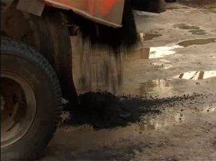 ЗА ДОРОГИ БЕРЕТСЯ НАРОДНЫЙ ФРОНТ