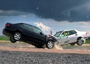 На мосту Дружбы произошла серьезная авария
