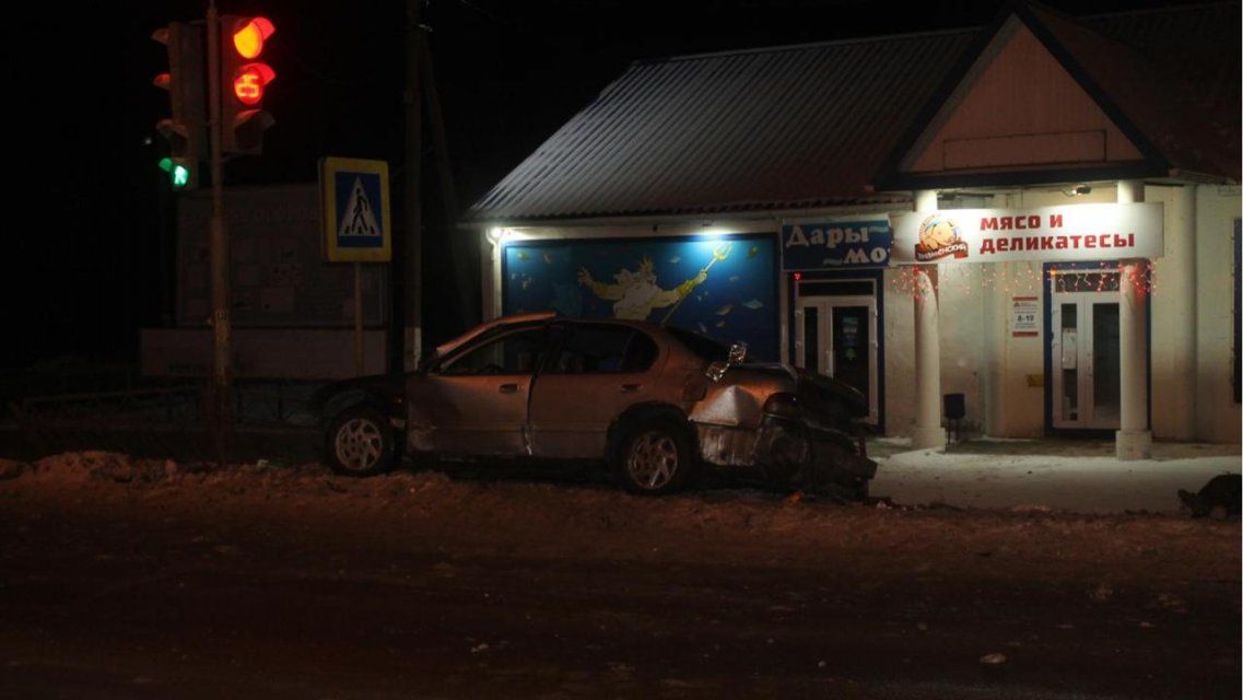 Не вписался: на Орловщине пьяный водитель с пассажиром врезались в дорожное ограждение