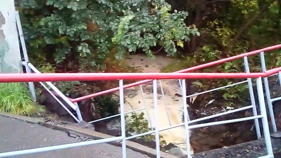 Дорога в Маслозаводском переулке Орла может обвалиться