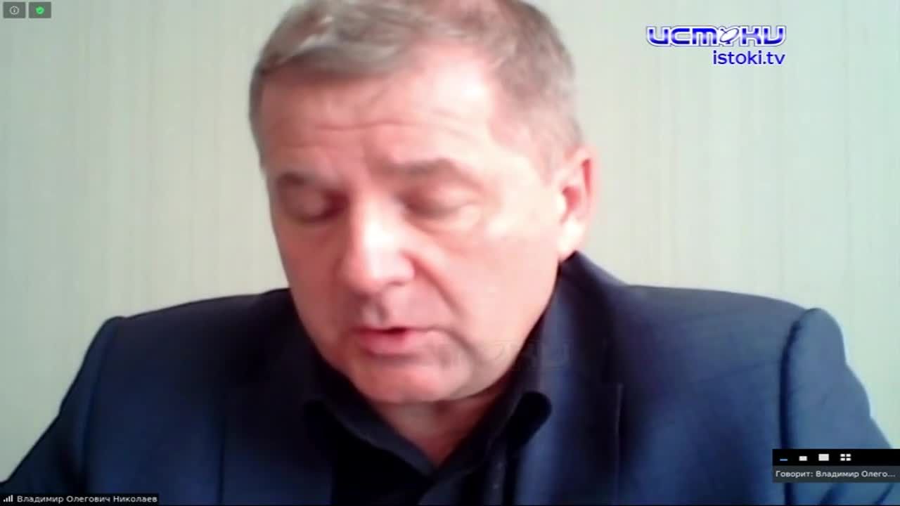 Во время онлайн-брифинга главе депздрава пришлось не только отвечать на вопросы, но и развенчивать информацию из интернета