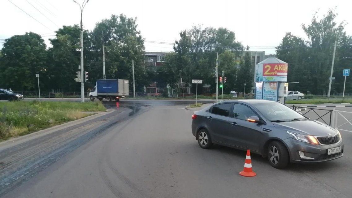 Возле «Европы» в Орле 20-летний велосипедист попал под машину