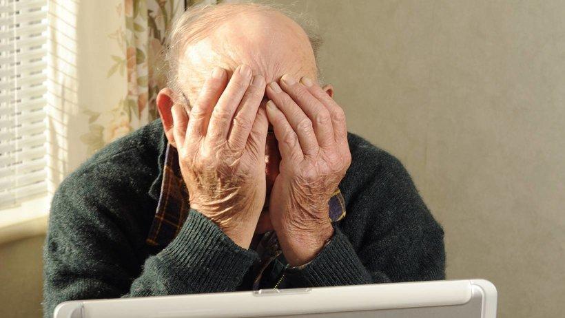 Лжефинансистка оставила орловского пенсионера без паспорта и сбережений