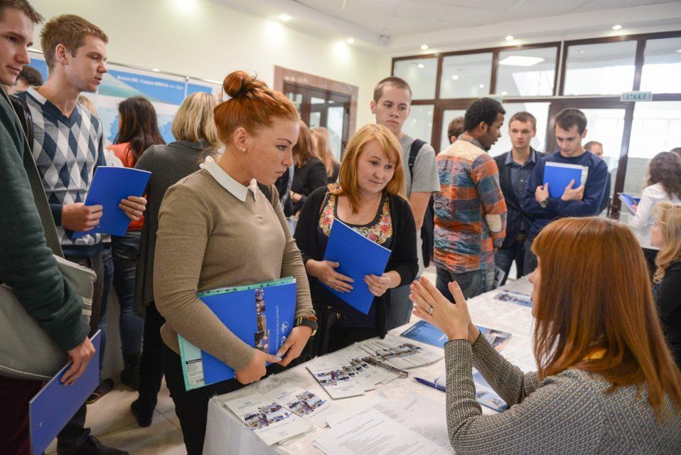 На Орловщине в 2021 году появилось почти 2 000 новых рабочих мест - власти