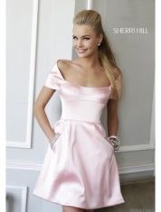 Роскошное вечернее платье подчеркнет вашу юность и красоту