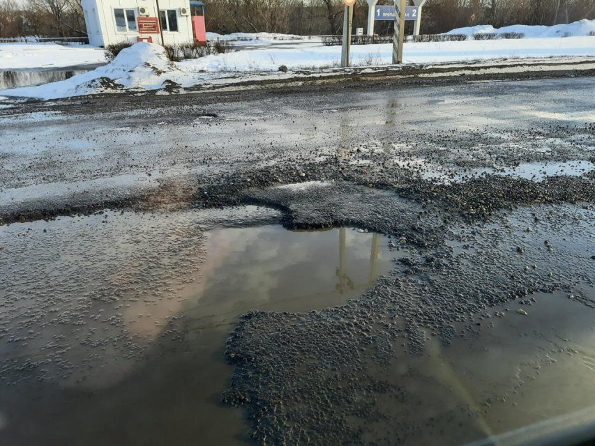 Новый асфальт в отремонтированном Маслозаводском переулке в Орле смыло