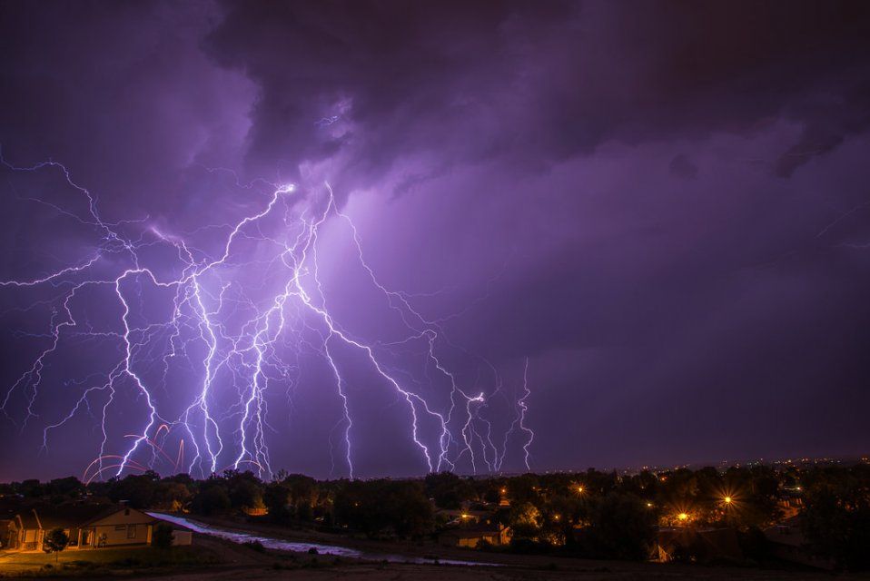 Метеопредупреждение: синоптики снова обещают орловчанам грозы и сильный ветер