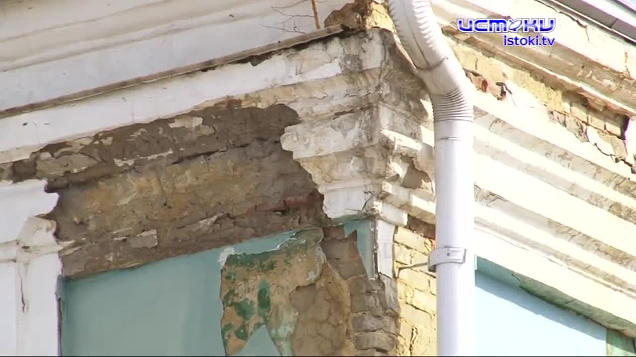 Дом на улице Гостиной, 3 через три года после капремонта начал рушиться. Кто виноват?