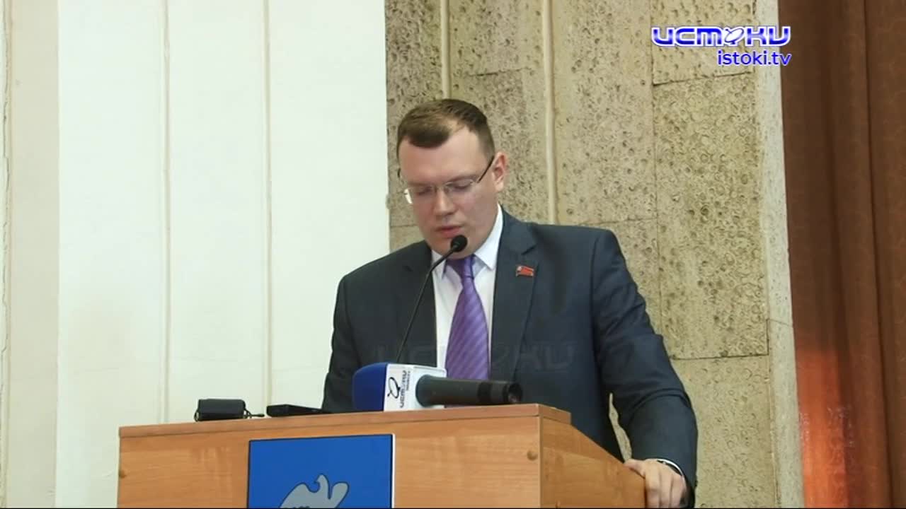 О попытке инициировать отставку Парахина, комментариях Сергея Минаева к орловским новостям и столкновении двух маршруток - в следующей рубрике