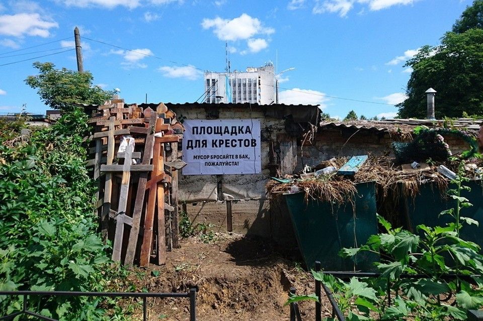 На двух орловских кладбищах появились площадки для старых крестов