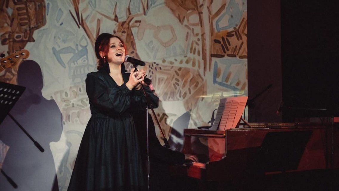 Певица Алевтина подарит свой диск с автографом слушателю Ретро FM в Орле 