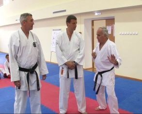 Испанский тренер по карате Антонио Олива Себа второй раз прибыл в Орёл 