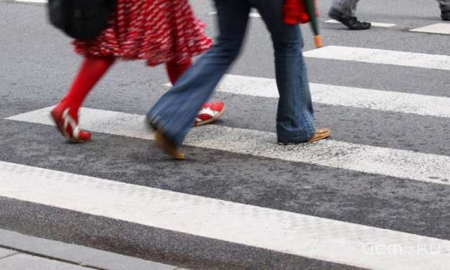 В Орле «Рено Логан» сбил двух пешеходов, в том числе — ребенка