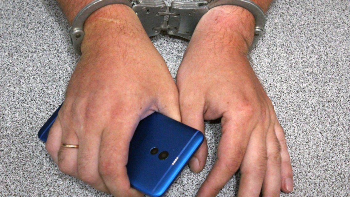 Гость обокрал орловчанина