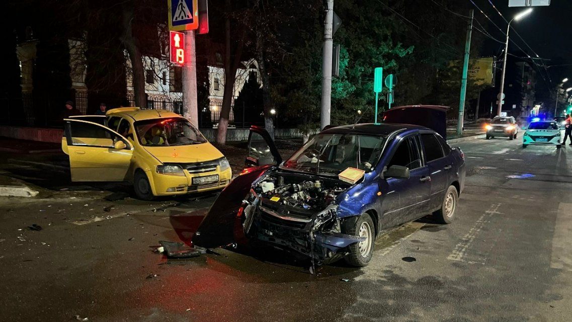 Вчера поздним вечером в Орле произошло ДТП с пострадавшими