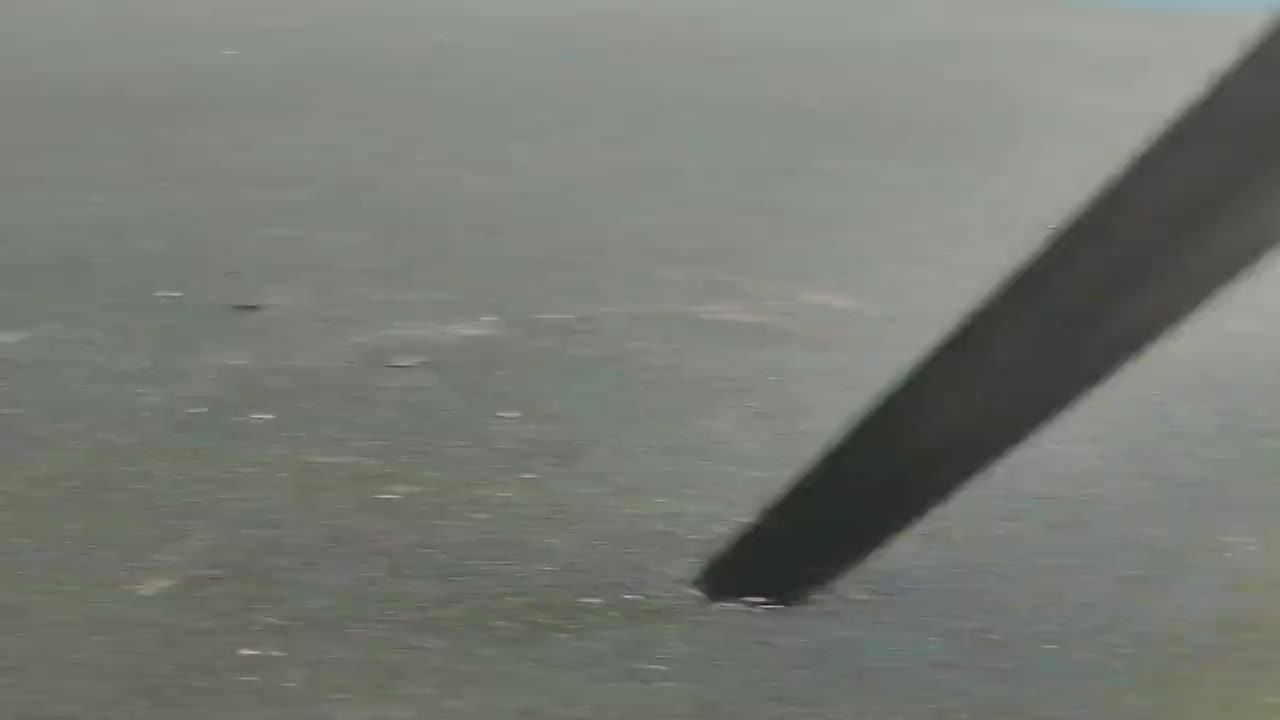 На обновлённой территории у КДЦ "Металлург" спортивное и игровое оборудование приходит в негодность